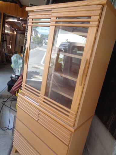 「耐震用」水屋・書庫収納に(価格相談可能)。