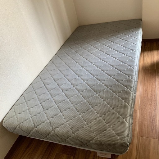 シングルベッド