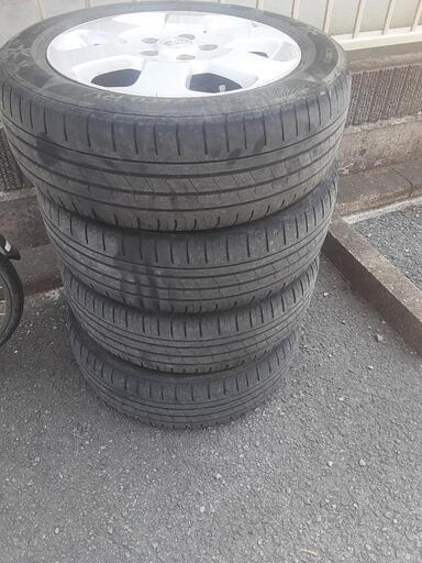 セレナ純正タイヤホイール