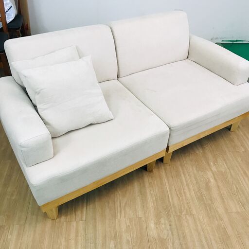 【新品】☆ワイドなセパレートタイプのソファー☆【新品】【訳あり特価】