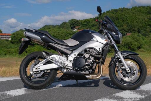 suzuki GSR400　二輪　バイク