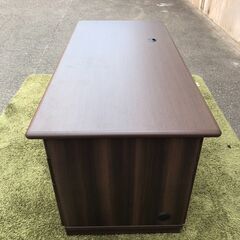  【コンテナ保管】【美品】お両袖机 KCMKV-1675DW 応接家具 役員室などに 💳自社配送時🌟代引き可💳※現金、クレジット、スマホ決済対応※