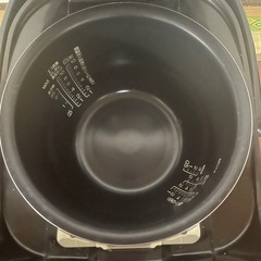 象印。圧力IH一升炊き釜。圧力釜ほぼ新品。