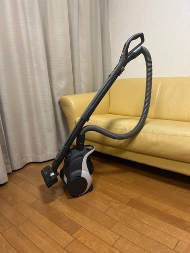 美品　サイクロン掃除機　三菱製