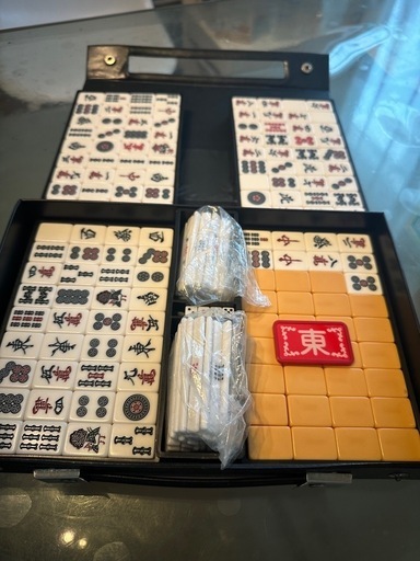 折りたたみ麻雀台と麻雀牌セット