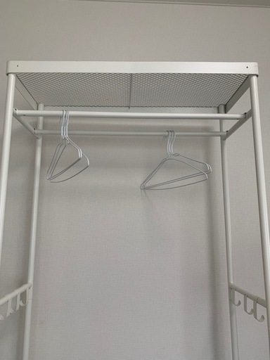 IKEAのワードローブ