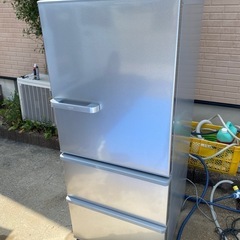 お薦め品‼️AQUA3ドア冷蔵庫 AQR-27M2 2022年