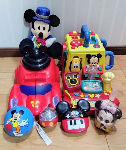 ミッキー マウス おもちゃ 8 セット 知育玩具、ピアノ、車型の道、貯金箱、ミッキー型音、カプセル、ボール、ぬいぐるみ