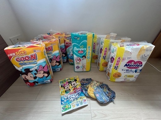 BIGサイズ　おむつ8袋＋スイミングパンツ3枚