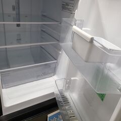 J7422 ★6ヶ月保証付★　Hisense　ハイセンス　２ドア冷蔵庫　HR-D15EB　ブラック　2021年製 クリーニング済み　【リユースのサカイ柏店】