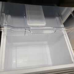 J7422 ★6ヶ月保証付★　Hisense　ハイセンス　２ドア冷蔵庫　HR-D15EB　ブラック　2021年製 クリーニング済み　【リユースのサカイ柏店】