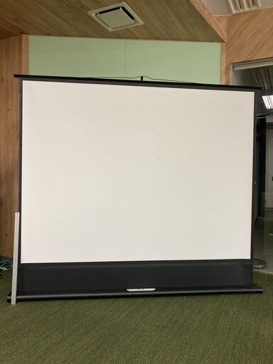 【持ち帰り可能な方限定】自立型モバイルスクリーン