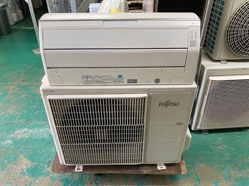 K05554　中古エアコン 富士通 2017年製 主に14畳用 冷房能力 4.0KW / 暖房能力 5.0KW