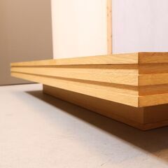 ACTUS(アクタス)で取り扱われていたKAKOMI(カコミ) オーク材 ローテーブルです。中央に空間がある囲炉裏風の座卓は、ゆったりと腰を掛けて食卓を囲むことができる和モダンなデザイン♪/日進木工