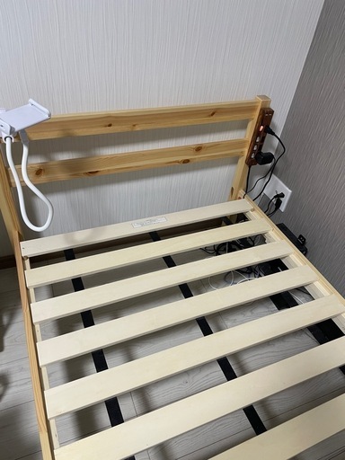 ♪お取引決定しました♪〈使用浅　美品〉ニトリ　シングルベッド