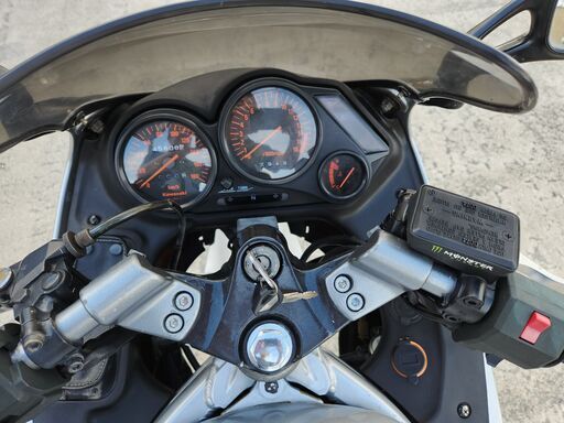 カワサキZZR250　ブレーキ周りリペア済み　タンク内部錆び無し カワサキZZR250 ブレーキ周りリペア済み タンク内部錆び無し