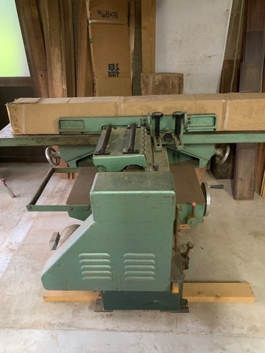 実働！定価170万木材用切削機(200V) 実働！定価170万木材用切削機(200V)