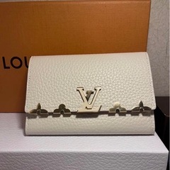 新品未使用ルイヴィトン財布　ほぼ半額で売ります！！