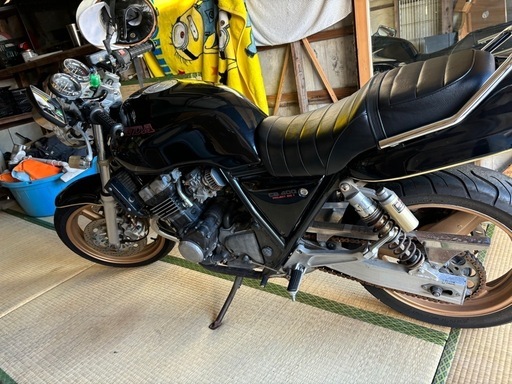 実働車