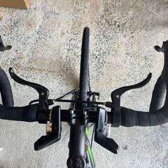 【美品】ロードバイク 　シマノ製14段変速　700×28ｃ　ブラックグリーン
