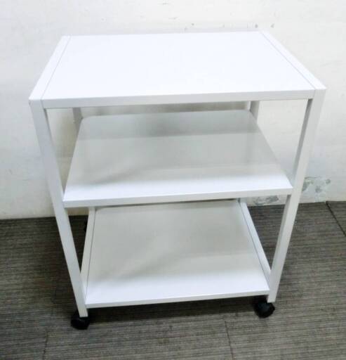 ●メーカー: ●型番: ●全体サイズ(高さx幅x奥行):70×55×40  プリンター台やオフィス用品置きとしても デスク周りの整理整頓に最適です。 インテリアに合わせやすいシンプルデザイン。 リビングや子供部屋、ベッドルームなど袖机としても利用可能。 お部屋の整理整頓に最適です。             キャスターも付いてて移動が楽です。  商品状態：使用に伴うキズが多少ありますが、全体的にキレイです 画像でご確認ください まだまだご使用いただけます  ご自宅まで配送・取り付けも行います。 ☆高松市、坂