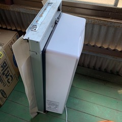 決まりました。小泉窓型エアコン2022年製