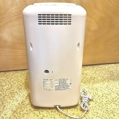 【池上店】シャープ 衣類乾燥機 除湿機 冷風機能付き 10L / プラズマクラスター 7000 スタンダード 11畳 / 2019年モデル ホワイト CM-J100-W 検　CM-J100 扇風機　冷風　スポットクーラー　エアコン　衣類乾燥機　