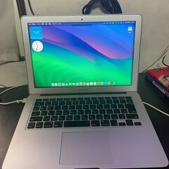 【値下】MacBook Air 13インチ　2012 最新OS　...