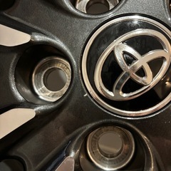 値下げしました！エスクァイア　新車外し　純正タイヤホイール４本