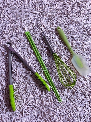 キッチンツールセット　統一カラー　泡立て器・菜ばし(スプーン付き)フライ返しなど
