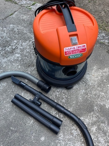 日動　乾湿両用掃除機