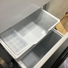 ●販売終了●2ドア冷蔵庫　Hisense    2022年製　135L    中古品