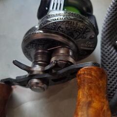 シマノ　20カルカッタコンクエスト101DCHG中古品