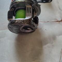 シマノ　20カルカッタコンクエスト101DCHG中古品