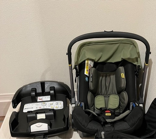 doona ドゥーナ ISOFIXベース付 ベビーカーになるチャイルドシート