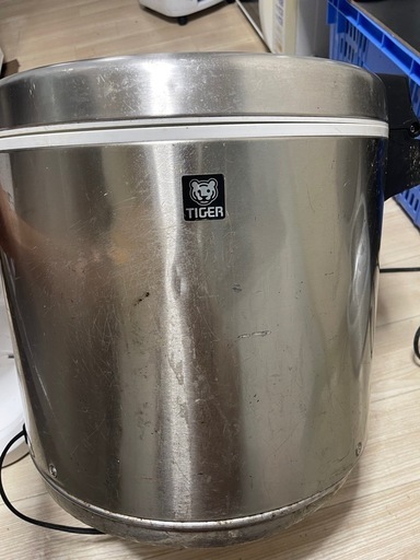 中古TIGER 電子ジャー  電気鍋　9L