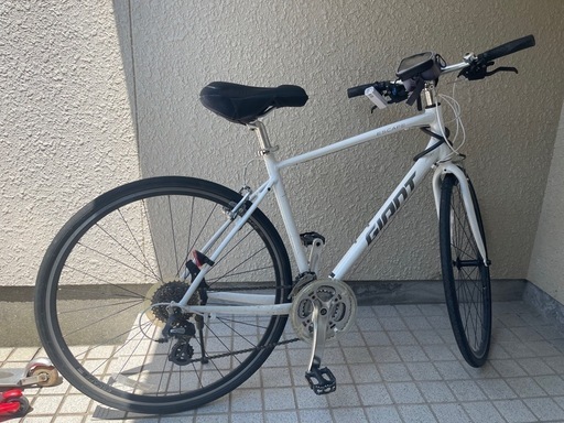 自転車　 giant  \n