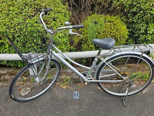【リサイクルショップどりーむ鹿大前店】No.1598　26インチ自転車　シティサイクル　シルバーカラー　LEDオートライト　ギア6段変速