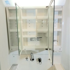 【値下げ中】洗面 キャビネット のみ     新築 取り外し品