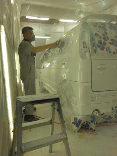 レンタル板金塗装ブースを利用してご自身で板金塗装してみませんか  