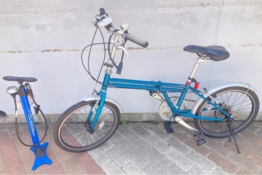 【セット売り】折りたたみ自転車　空気入れ・点灯ライト・鍵チェーン付き