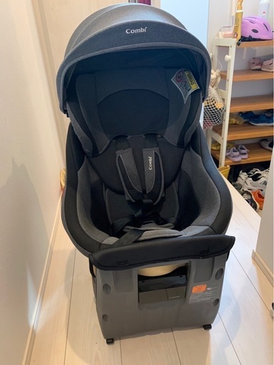 コンビ　チャイルドシート　回転式　isofix
