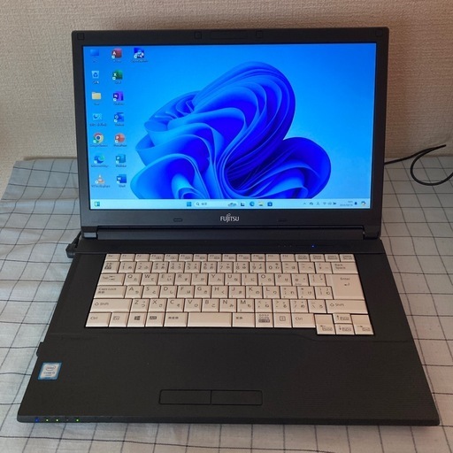 Win11 第6世代i3 4GB SSD128GB