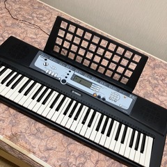 YAMAHA ヤマハ　PSRーE213 キーボード