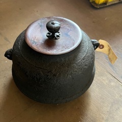 143/216 鉄茶釜 陶板台付き オブジェ レトロ