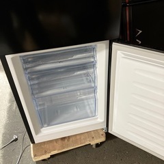 ロ2408-415 Hisense ノンフロン冷凍冷蔵庫 HR-D1701B 2024年製 2ドア