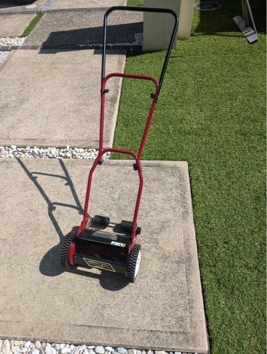 芝刈り機