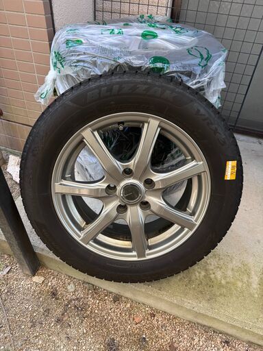 ニッサンセレナ スタッドレスタイヤホイール4本セット ブリヂストン