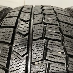 DUNLOP WINTER MAXX WM02 205/60R16 16インチ スタッドレス 4本 22～23年製 バリ溝 ヴォクシー プリウスα ジューク等　(KTJ111)クレジットカード QRコード決済可能