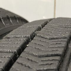 BS BRIDGESTONE BLIZZAK VRX2 185/60R16 16インチ スタッドレス 4本 23年製 フィット MAZDA2 デミオ アクア等　(KTT136)クレジットカード QRコード決済可能